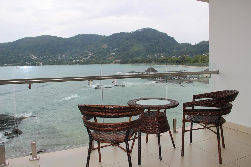 Surfers Cove Apartments Bel Ombre Kültér fotó